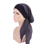 Le foulard chimio ANAIS pour cheveux femme, bleu marine à pois, de chez foulard frenchy